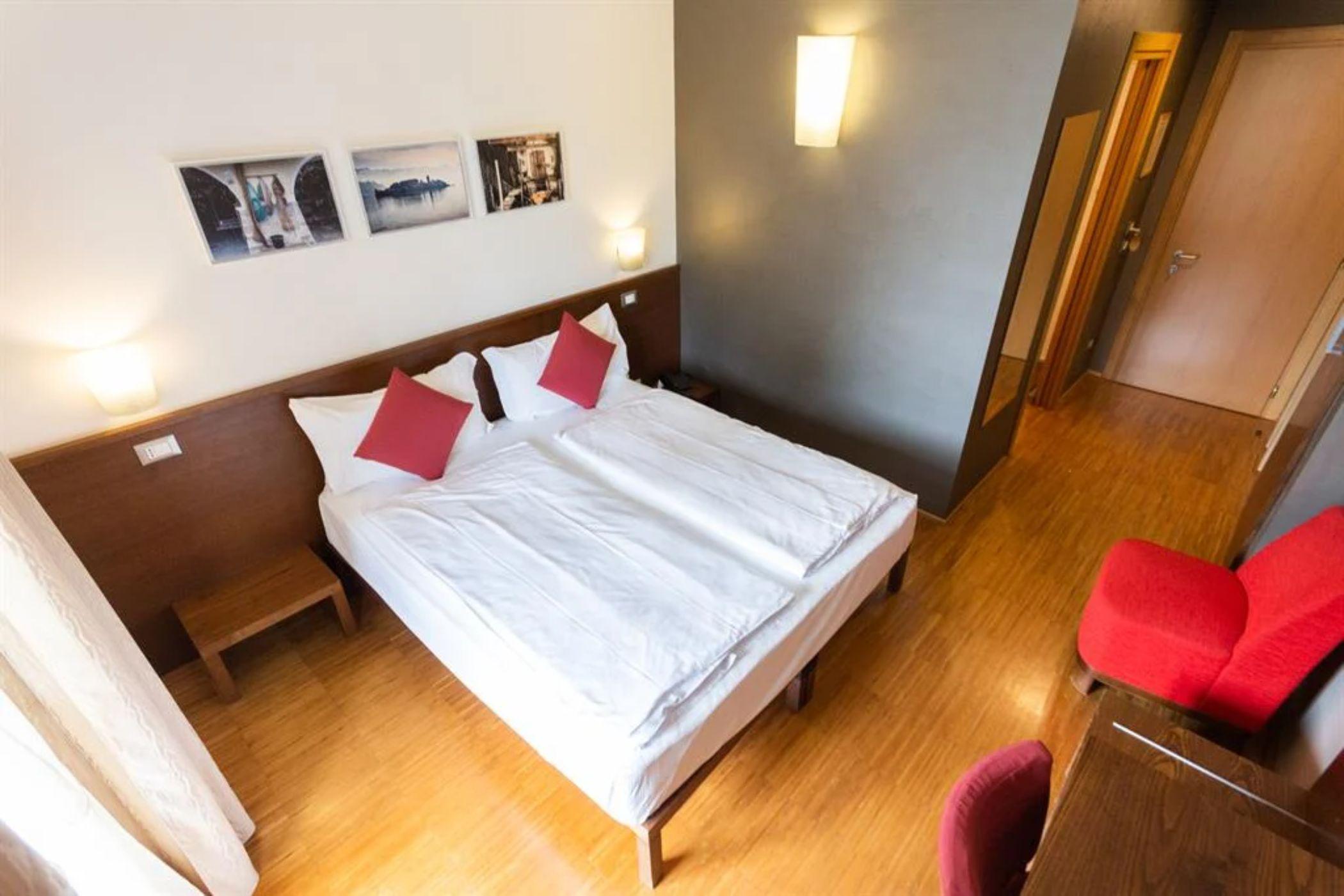 Hotel Cortese Armeno Екстер'єр фото