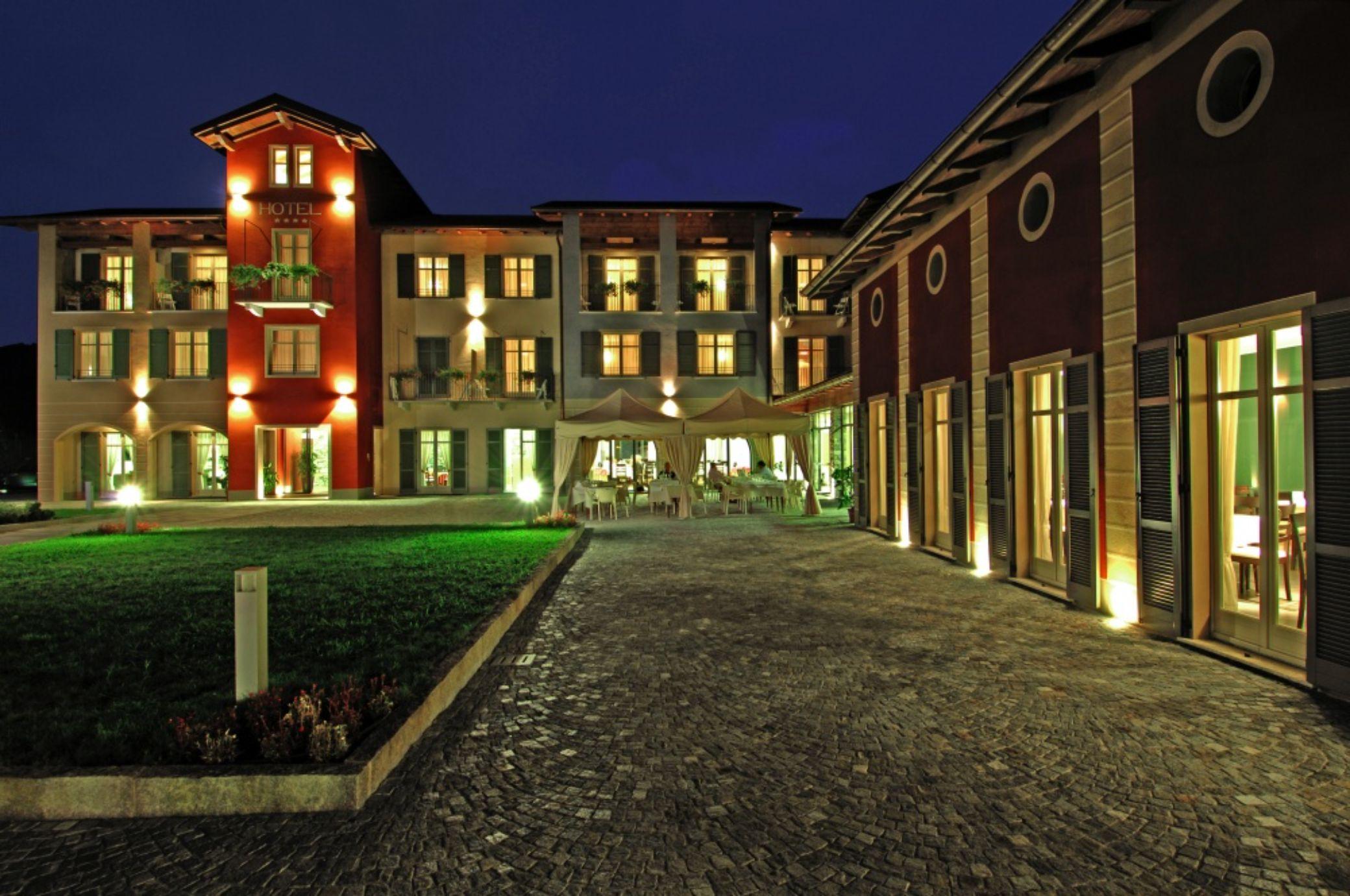 Hotel Cortese Armeno Екстер'єр фото