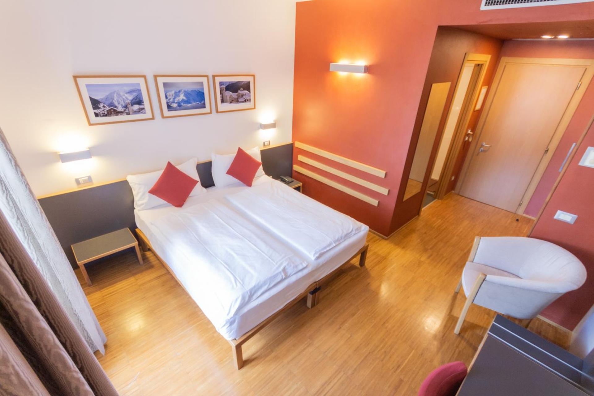 Hotel Cortese Armeno Екстер'єр фото