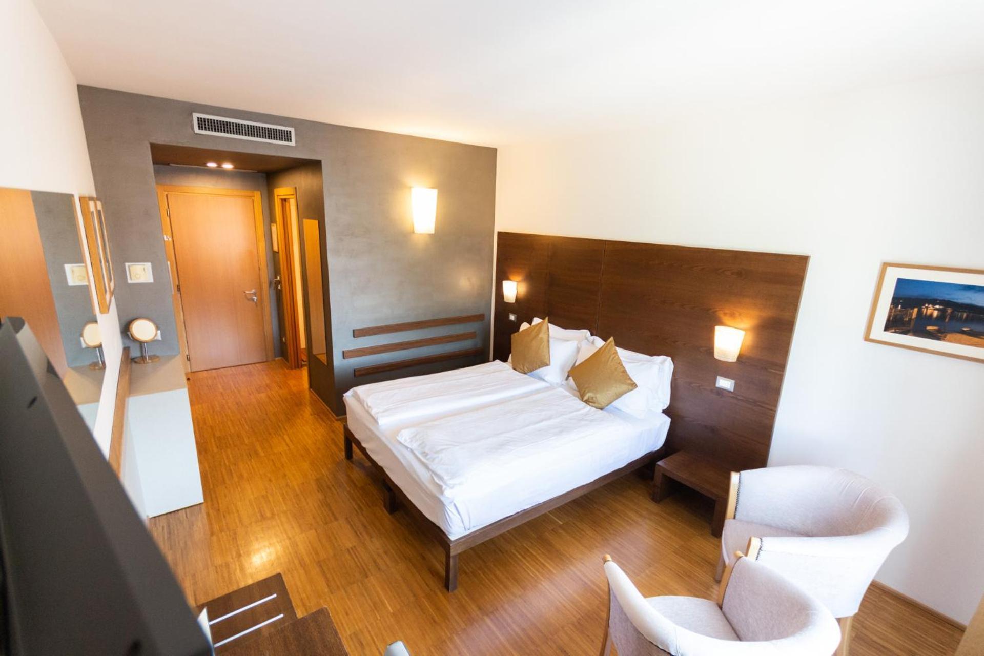 Hotel Cortese Armeno Екстер'єр фото