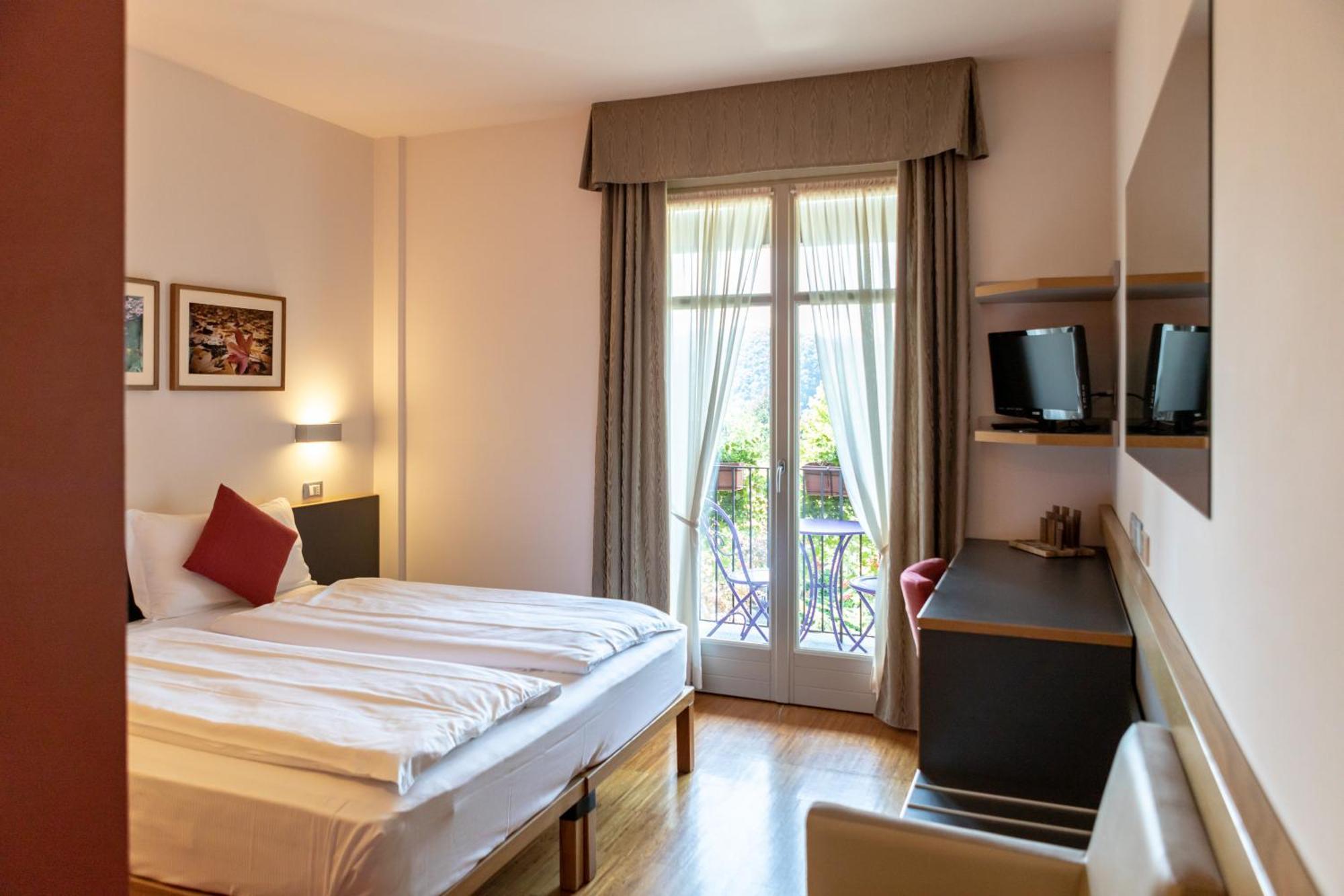 Hotel Cortese Armeno Екстер'єр фото