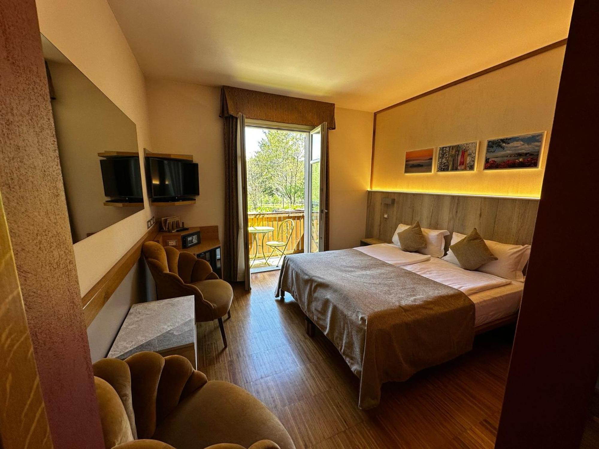 Hotel Cortese Armeno Екстер'єр фото