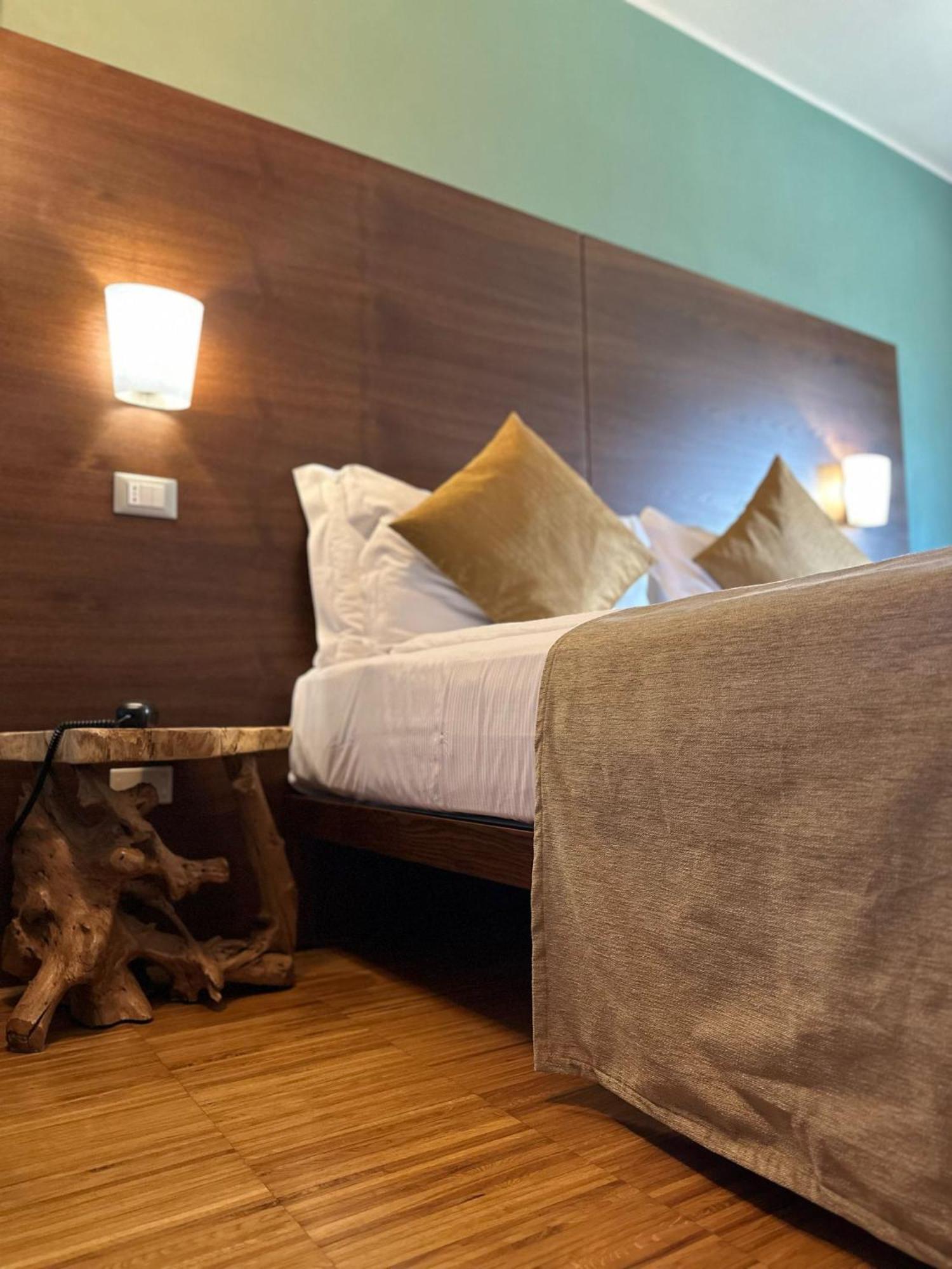 Hotel Cortese Armeno Екстер'єр фото